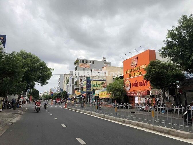 CHO THUÊ NHÀ CẤP 4 MT HOÀ BÌNH