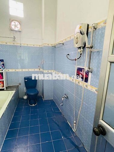 Cho Nữ thuê phòng 35m2 ( thích hợp 2-4 bạn ở) . sạch sẽ thoáng mát.