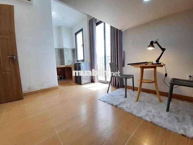 Duplex ban công ngay trung tâm Bình Thạnh