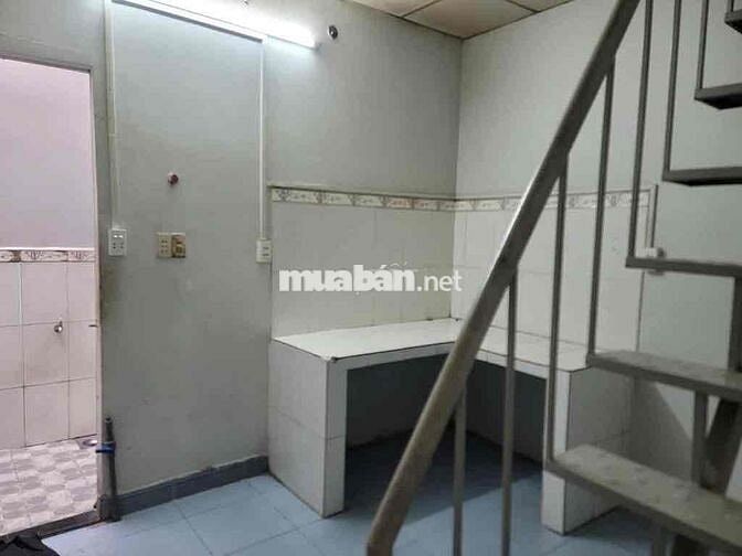 NHÀ HẺM XE TẢI 2 TẦNG MÀ GIÁ CHỈ CÓ 3.2 TỶ NHÀ NẰM SÁT  TÂN HÒA ĐÔNG