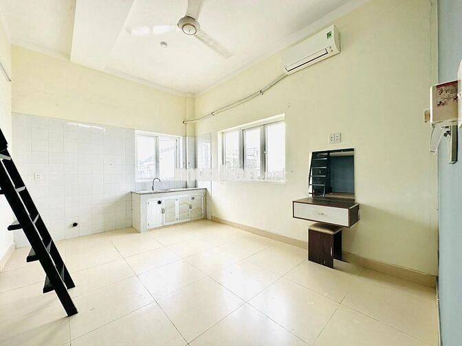 CHUNG CƯ MINI BÃI ĐẬU XE OTO NGAY NGUYỄN VĂN QUÁ ĐẦY ĐỦ TIỆN NGHI