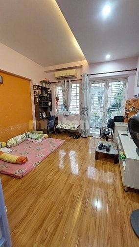 Hẻm xe hơi Thích Quảng Đức,4Tầng,4PN,Gần CV Gia Định,An Ninh, sạch sẽ 