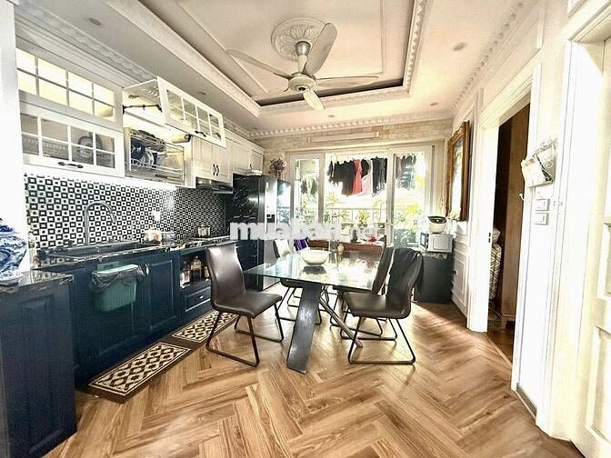 BÁN CĂN HỘ 130M CHUNG CƯ VIMECO 1NGUYỄN CHÁNH; QUẬN CẦU GIẤY- TẦNG ĐẸP