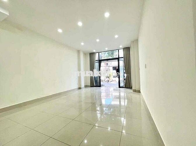 Mặt Bằng 35M2 Giá 7tr Khu Quân Đội An Ninh, Ô Tô Tận Nhà 5P Sân Bay