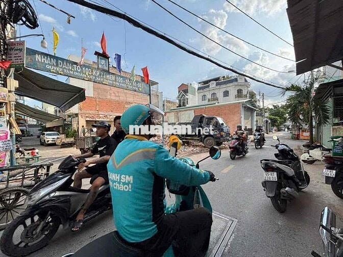 ĐẤT GÓC 2 MẶT TIỀN ĐƯỜNG ( chính chủ ).