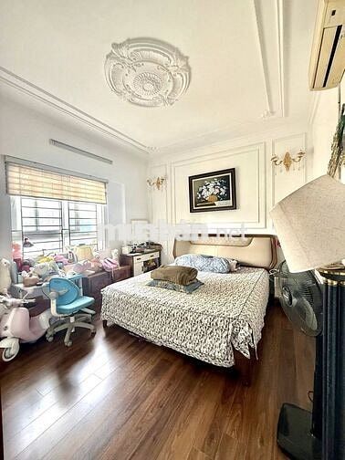 BÁN CĂN HỘ 130M CHUNG CƯ VIMECO 1NGUYỄN CHÁNH; QUẬN CẦU GIẤY- TẦNG ĐẸP