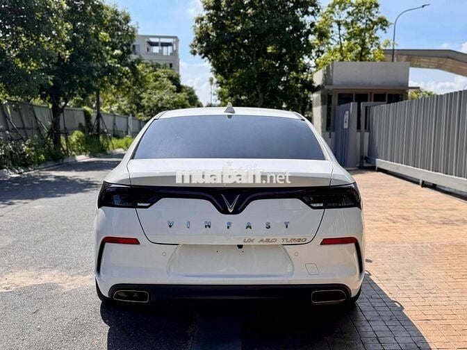 VinFast Lux A2.0 2021 Plus 2.0 AT - 30000 km