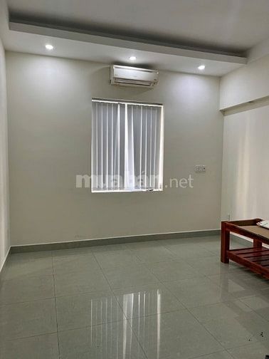 Cho thuê nhà mặt tiền Cao Đức Lân, Dt 4x20m nhà đẹp, giá 33 tr/tháng