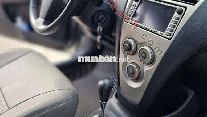 Toyota Yaris 1.3 AT 2010 - 399 Triệu