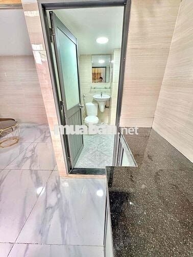 CHO THUÊ PHÒNG TẦNG TRỆT FULL NỘI THẤT NGAY NGUYỄN VĂN CÔNG
