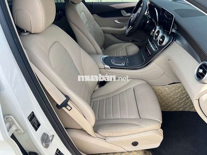 💙💙 Mercedes GLC r2020 300 4MATIC - 10999 km