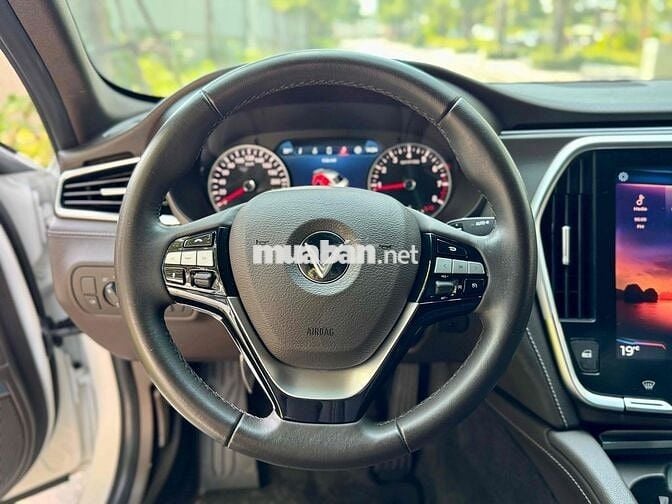 VinFast Lux A2.0 2021 Plus 2.0 AT - 30000 km