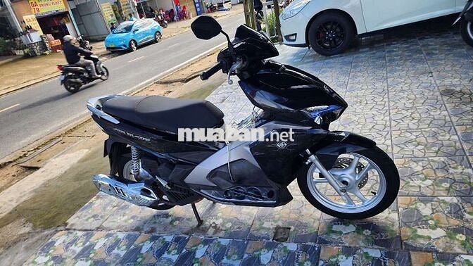 Honda Air Blade 2017 nguyên zin máy ngon xe đẹp.