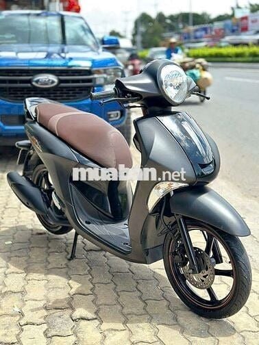 Xe zin máy zin khóa ga. Đúng chủ