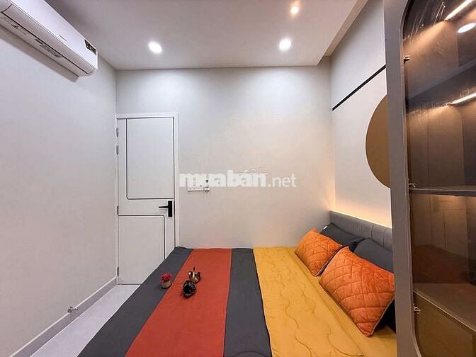Nhà mới BÌNH THẠNH 50m2 - 2 TẦNG 2PN 2WC - Hẽm thông Gần MẶT TIỀN
