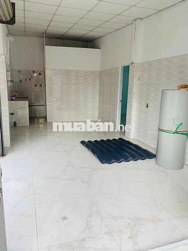 cho thuê nhà mặt tiền hẻm, có thể kinh doanh tóc, nail..
