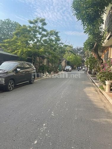 43m2 tiêu trí ngõ ôtô vào long biên gần Cẩu vĩnh tuy giá hơn 3tỷ