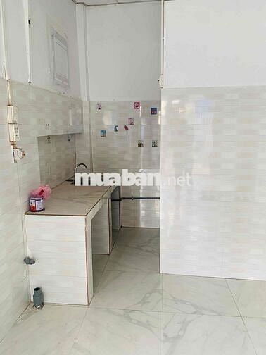 cho thuê nhà mặt tiền hẻm, có thể kinh doanh tóc, nail..