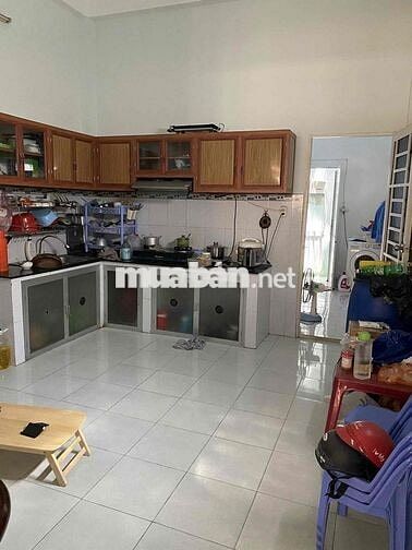 Có ban công rộng trệt lầu 4*28; 3pn