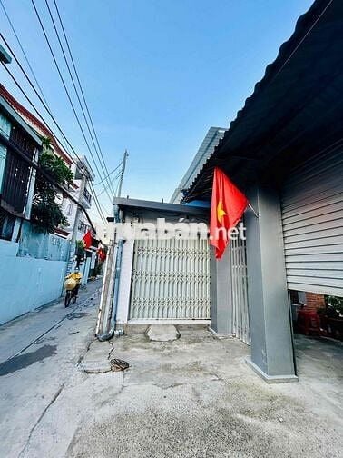 cho thuê nhà mặt tiền hẻm, có thể kinh doanh tóc, nail..