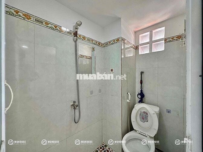 Trọ gác cửa sổ trời thoáng mát, phòng siêu rộng, gần Đầm Sen, VHU, UEH