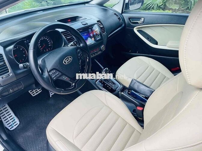 Kia Cerato 2018 1.6 AT - 60000 km