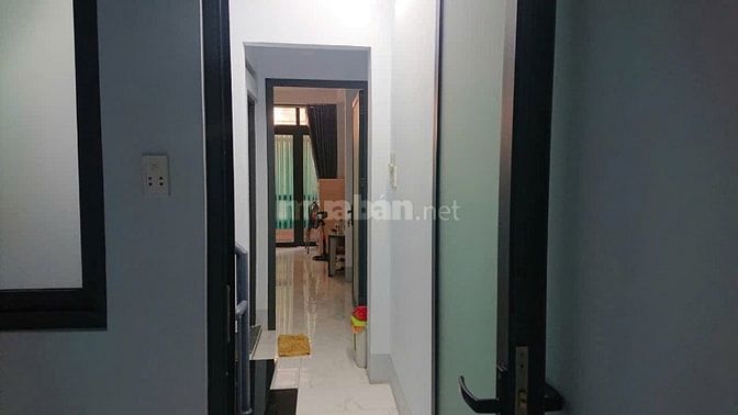 Cho thuê nhà hẻm 4m(XH) Cách Mạng Tháng 8, P.11, Q.3 giá 90tr