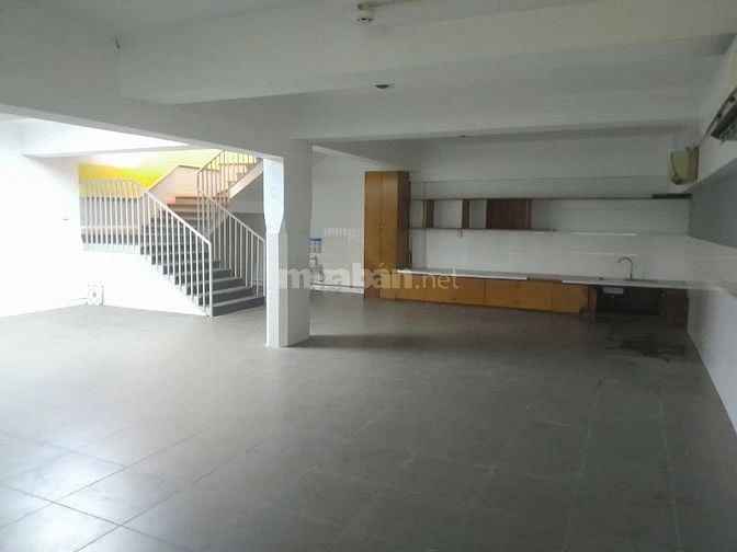 Cho thuê nhà hẻm 4m(XH) Cách Mạng Tháng 8, P.11, Q.3 giá 90tr