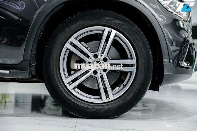 Mercedes Benz GLC 2022 200 - 36000 km