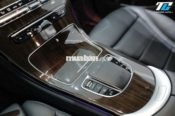Mercedes Benz GLC 2022 200 - 36000 km