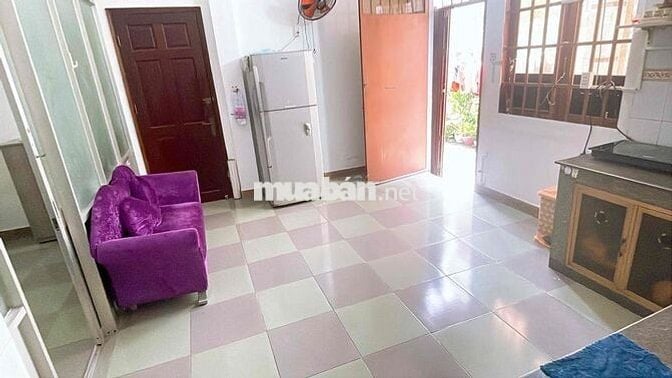 Thuê phòng trọ 40m2 rộng rãi thoáng mát ở tối đa 4-5 người.