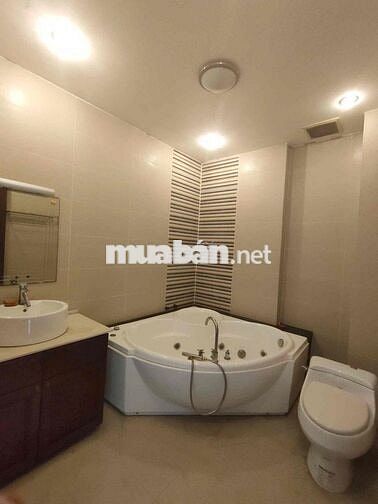 Nhà đẹp nguyên căn để ở hoặc KD, văn phòng