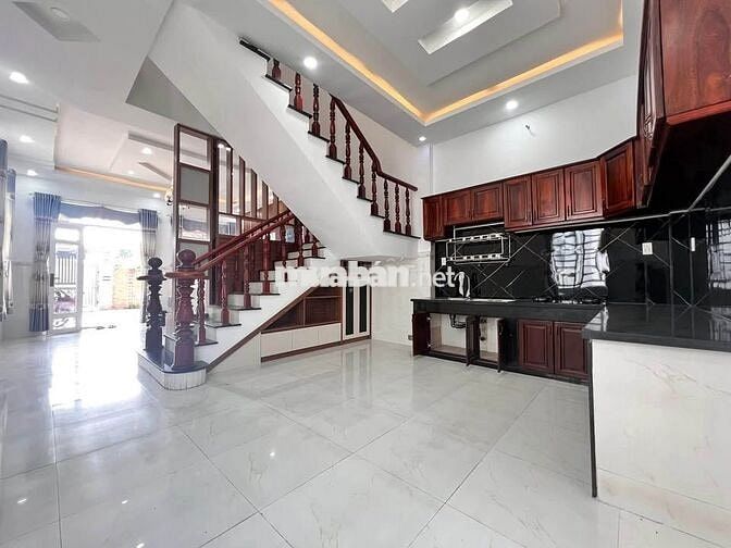 NHÀ GẦN VINCOM – P.TÂN ĐÔNG HIỆP, TP.DĨ AN