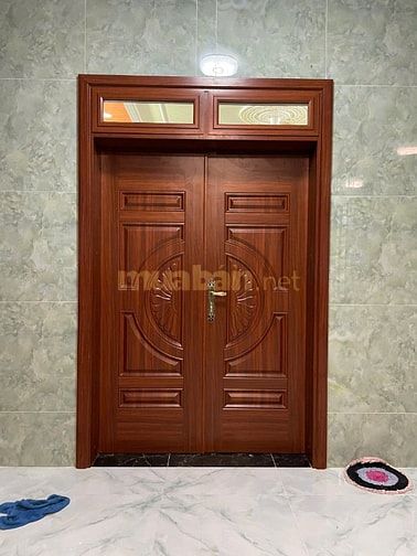 Giá cửa thép vân gỗ tại Bình Thạnh - Báo giá trọn gói
