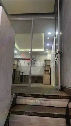 Cho thuê nhà mặt tiền Điện Biên Phủ, P.10, Q.10 giá 18tr