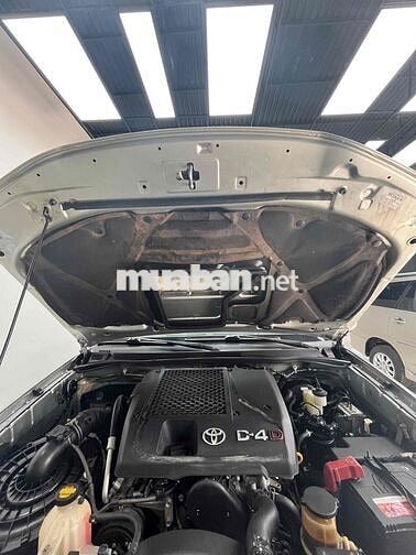 Toyota Fortuner 2013 2.5G - 111000 km