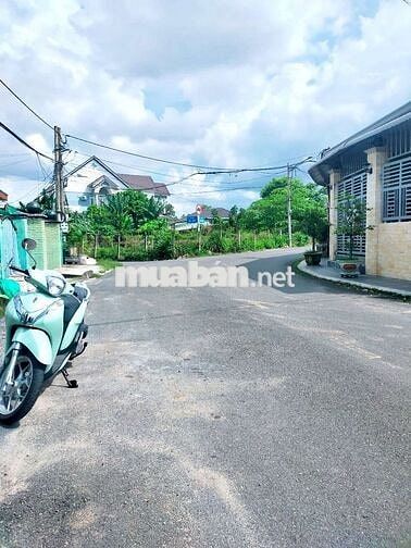 Đất Mặt tiền Huỳnh Thị Chấu. Thủ Dầu Một Bình Dương. Giá rẻ.