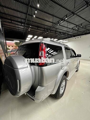 Ford Everest 2009 2.5L 4x2 MT - 120000 km