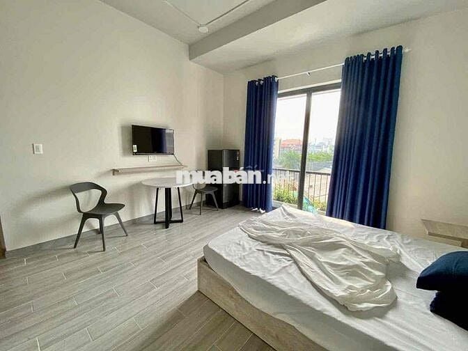 Căn Hộ Full Nội Thất Ban Công Rộng 40m2 Ngay Nguyễn Hữu Cảnh Giáp Q1