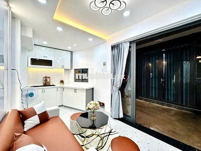 NHÀ 3 TẦNG MỚI ĐẸP TRẦN BÌNH TRỌNG– Ở NGAY – CHỈ 3.45 TỶ – BÌNH THẠNH