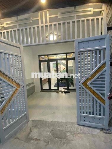 kẹt tiền vợ chồng ly hôn cần bán gấp nhà 1 trệt + 1 lầu giá 650 triệu