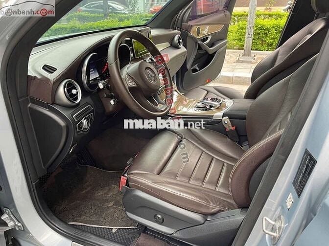 Mercedes Benz GLC 250 4Matic 2017 - 750 Triệu