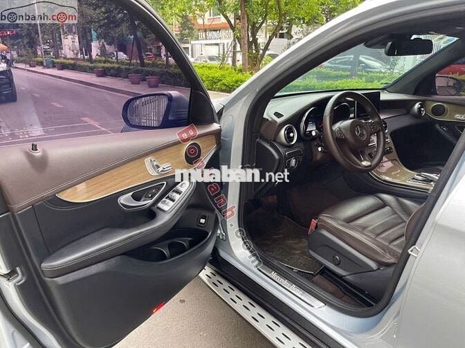 Mercedes Benz GLC 250 4Matic 2017 - 750 Triệu