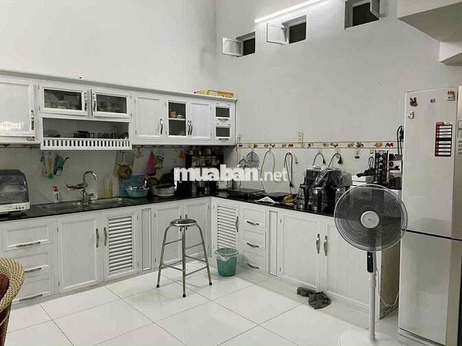 Bán nhà MT đg Ngô Chí Quốc, P Phú Cường Cũ nay là P Thủ D Một , TPHCM