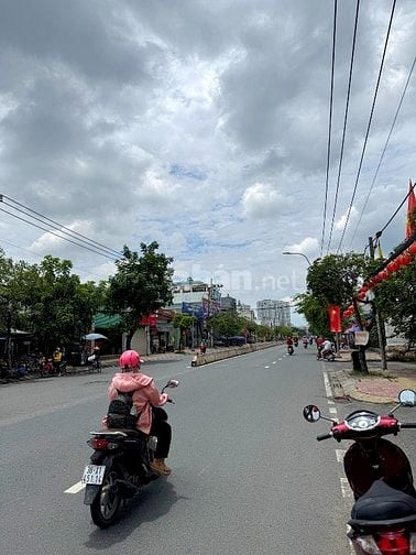 BÁN NHÀ MẶT TIỀN : 2357 HUỲNH TẤN PHÁT - TT. NHÀ BÈ - H. NHÀ BÈ - HCM