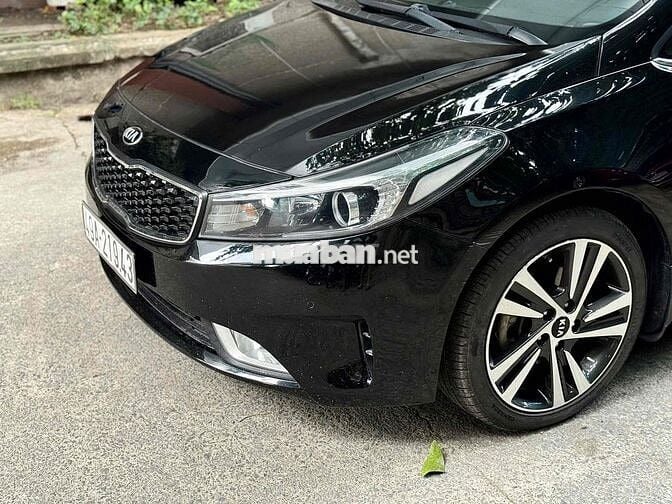 Kia Cerato 2018 2.0 AT Premium - 100000 km