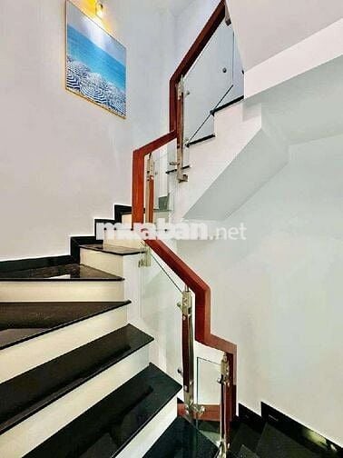 Bán nhà mới 5 tầng,36m² BTCT, sát hẻm xe hơi thông, phạm Văn chiêu p16