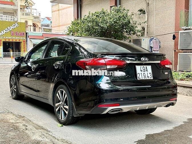 Kia Cerato 2018 2.0 AT Premium - 100000 km