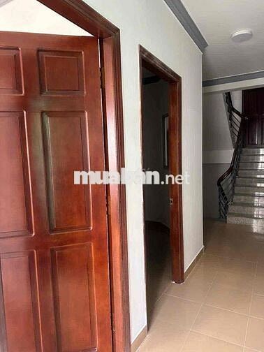 CHO THUÊ NHÀ MẶT TIỀN ĐƯỜNG HOA