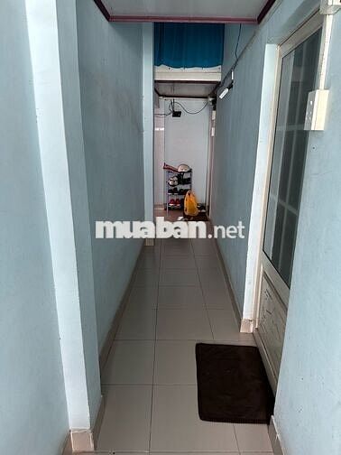 Cho thuê phòng trọ Q4 11m2 - Free Wifi - VS riêng - Gác lửng